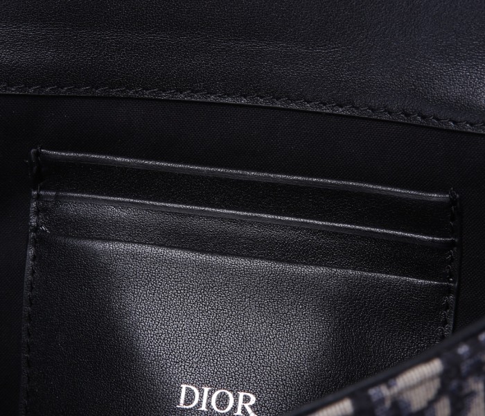 Handbag   Dior  HZ832001  size  18/10/3 cm