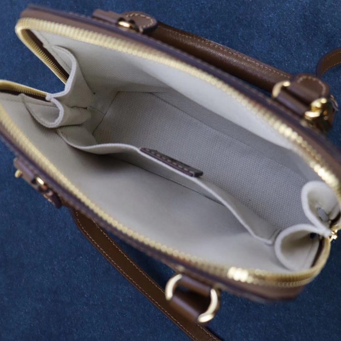 Handbag  Gucci  640716  size  20X19.5X7.5 cm