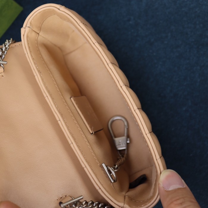 Handbag  Gucci  476433   size 16.5X10.2X5.1 cm