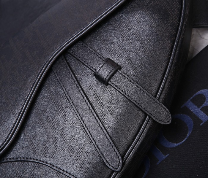 Handbag   Dior  93305  size  26*19*4.5  cm