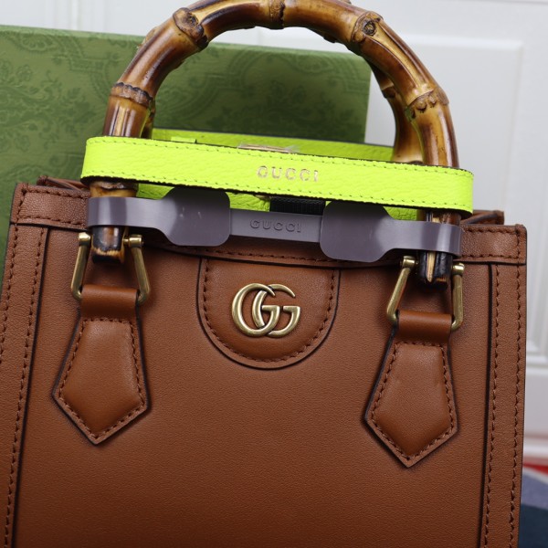 Handbag  Gucci  655661  size  20X16X10 cm