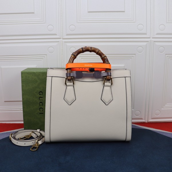 Handbag  Gucci  660195 size 27*24*11  cm