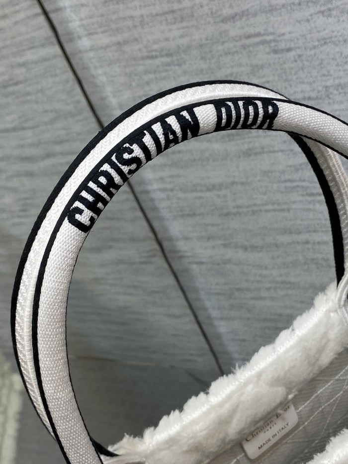 Handbag   Dior  size   36*18*28 cm