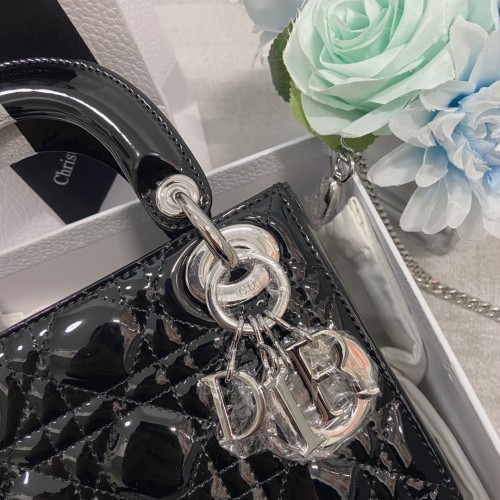 Handbag   Dior  6603  size  17 cm