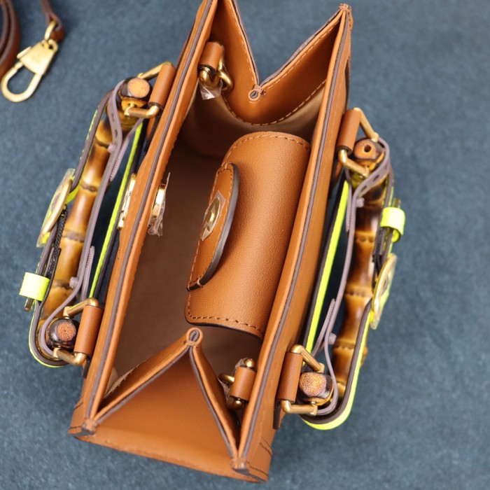 Handbag  Gucci  655661  size  20X16X10 cm