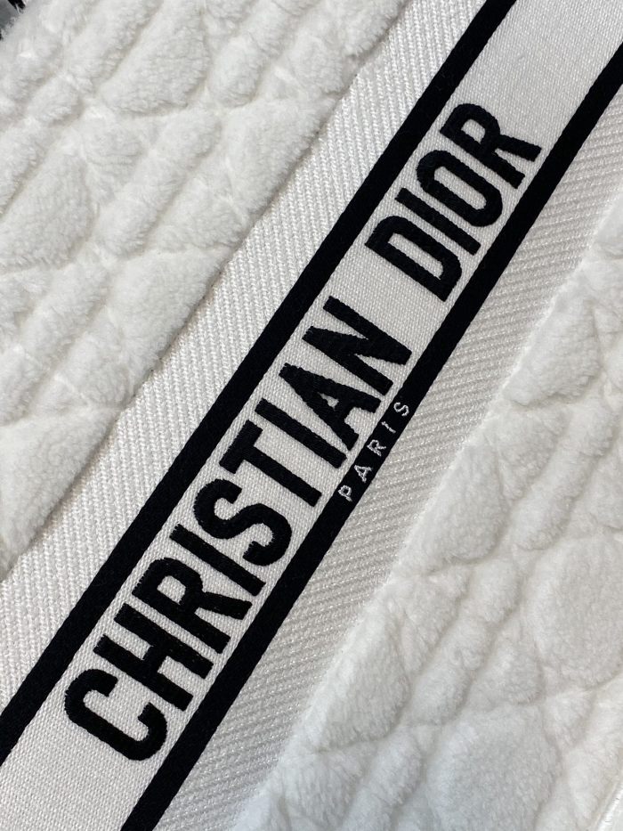 Handbag   Dior  size   36*18*28 cm