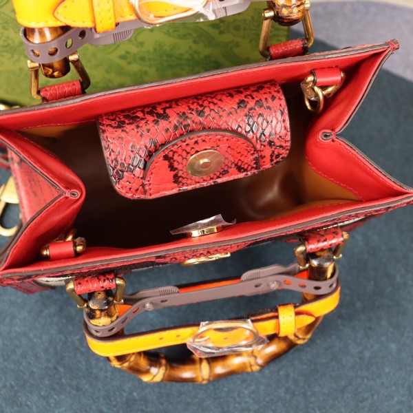 Handbag  Gucci  655661  size  20*16*10  cm