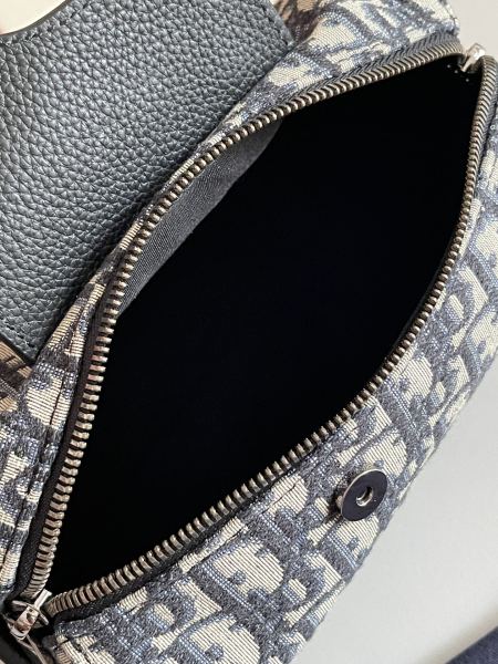 Handbag   Dior  93335  size  22 x 10.5x 12.5  cm