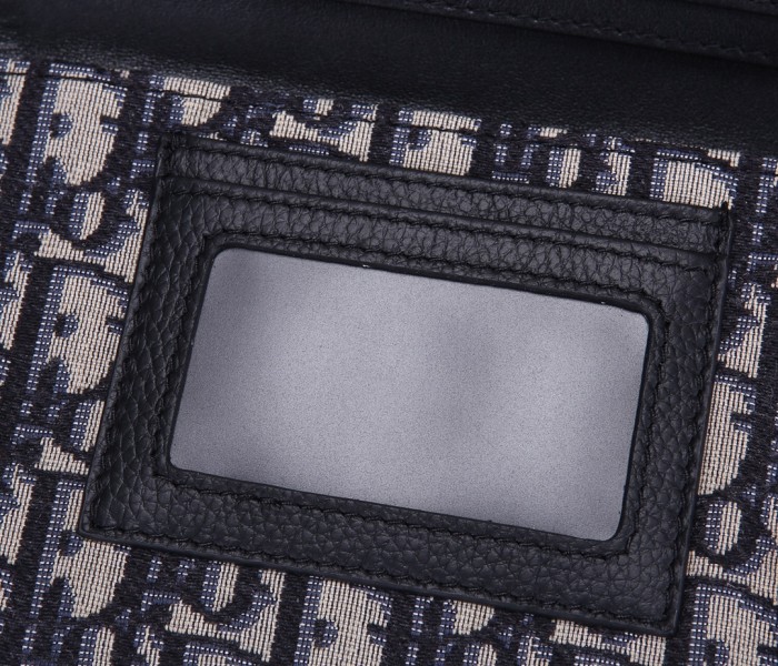 Handbag   Dior  HZ832001  size  18/10/3 cm