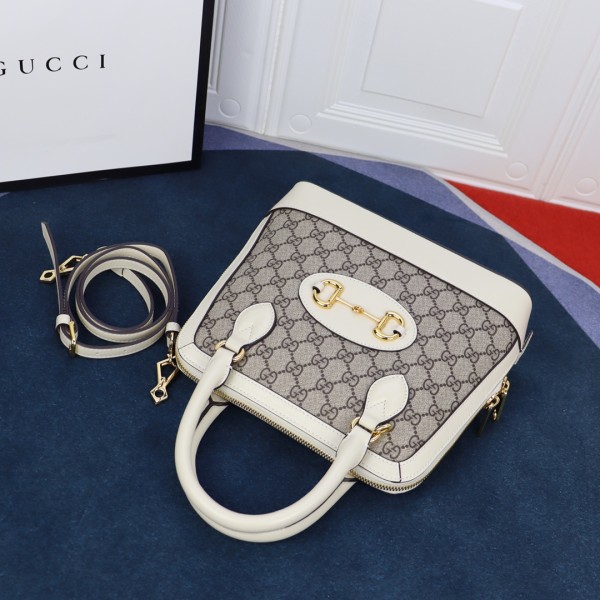 Handbag  Gucci   621220  size  25X24X9 cm