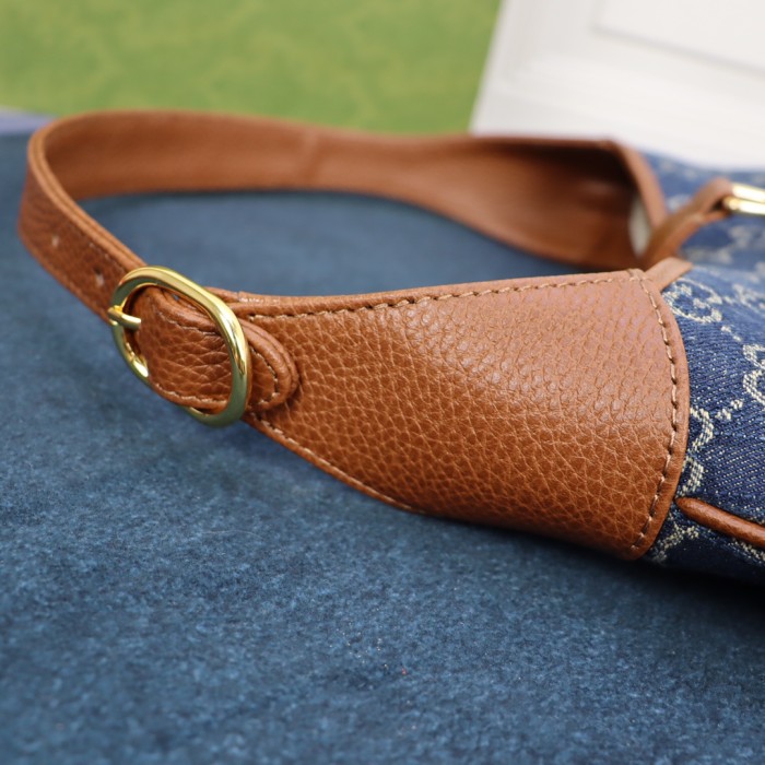 Handbag  Gucci  636706  size  28*19*4.5 cm