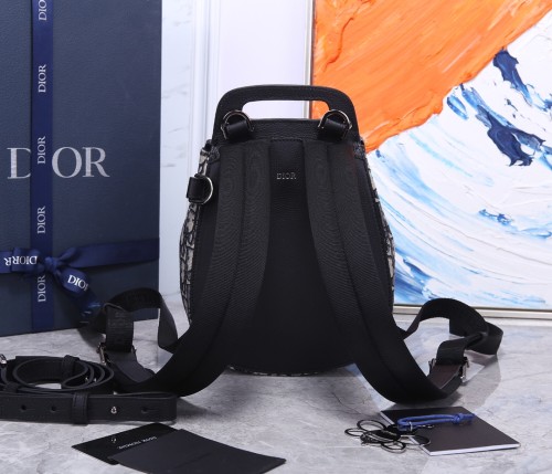 Handbag   Dior  93313  size  19x27.5x11.5 cm