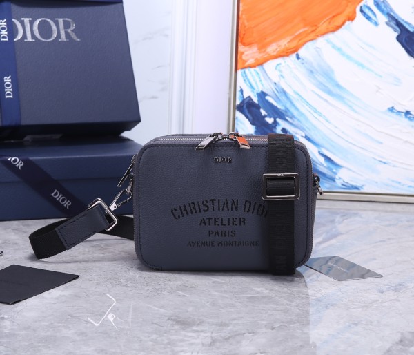 Handbag   Dior   CD93310  size 17-12·5-5  cm