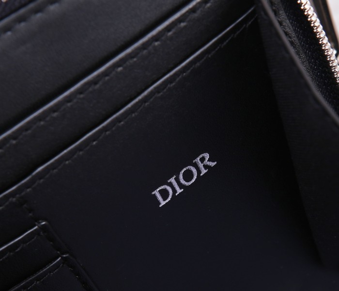 Handbag   Dior  CD93310  size 17*12.5*6 cm