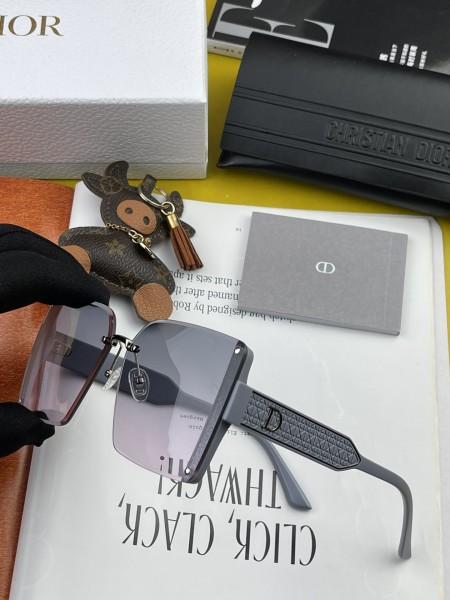 sunglasses Dior CD1677