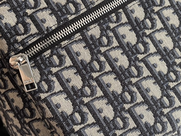 Handbag   Dior  93328  size 30x15x42 cm