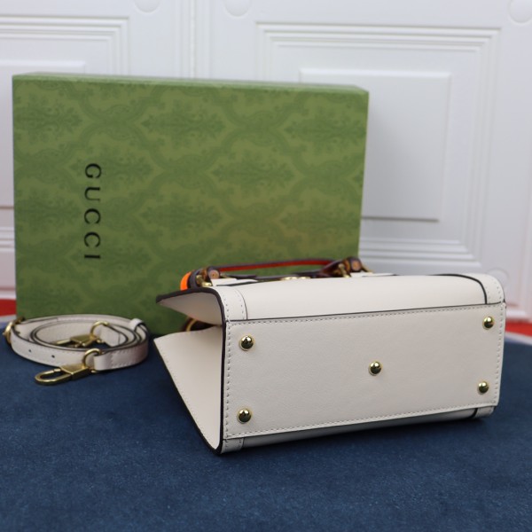 Handbag  Gucci 655661  size  20X16X10 cm