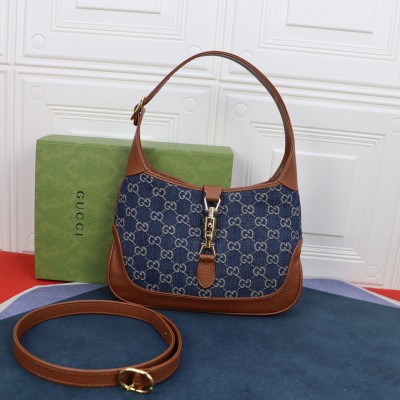 Handbag  Gucci  636706  size  28*19*4.5 cm