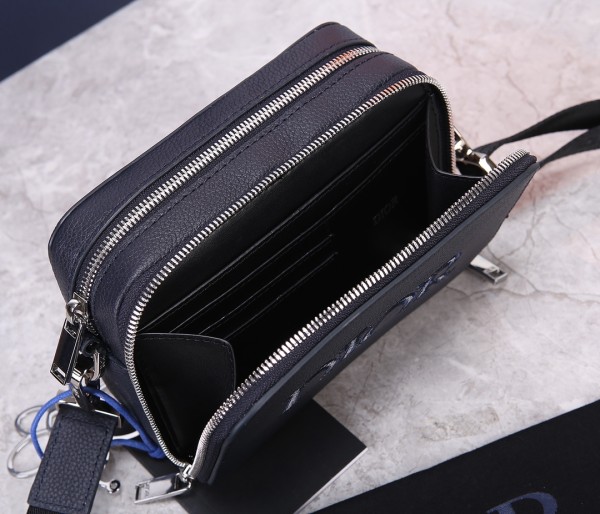 Handbag   Dior  CD93310  size 17*12.5*6 cm