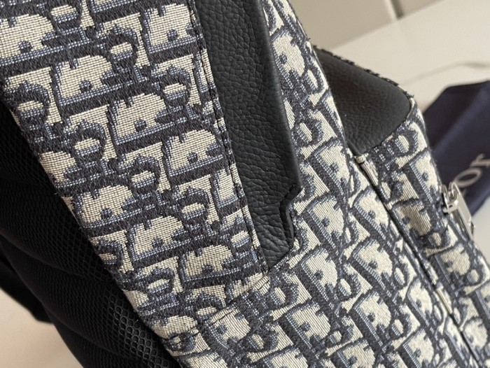 Handbag   Dior  93328  size 30x15x42 cm