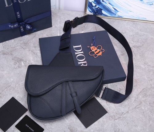 Handbag   Dior   93305  size  20x28.6x5 cm