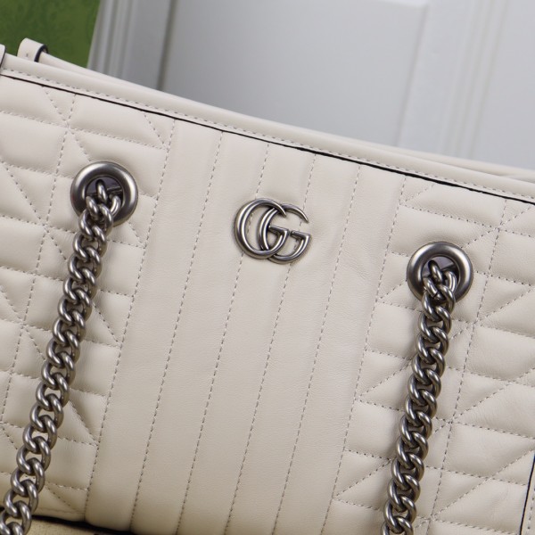 Handbag  Gucci 681483  size  26.5X19X11 cm