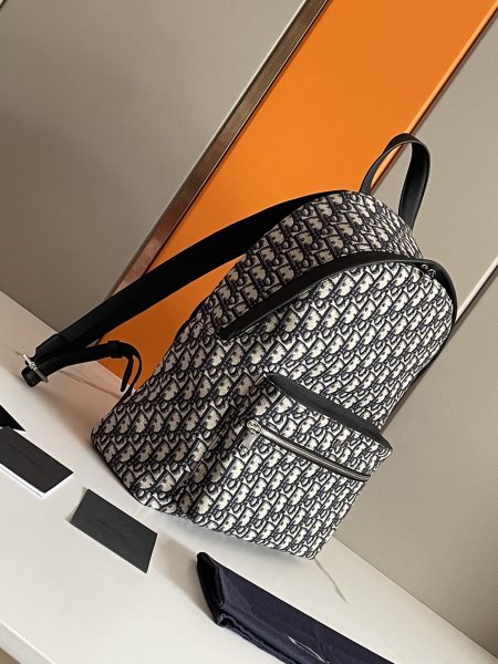 Handbag   Dior  93328  size 30x15x42 cm