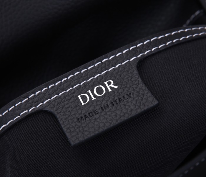 Handbag   Dior  93313  size  19x27.5x11.5 cm