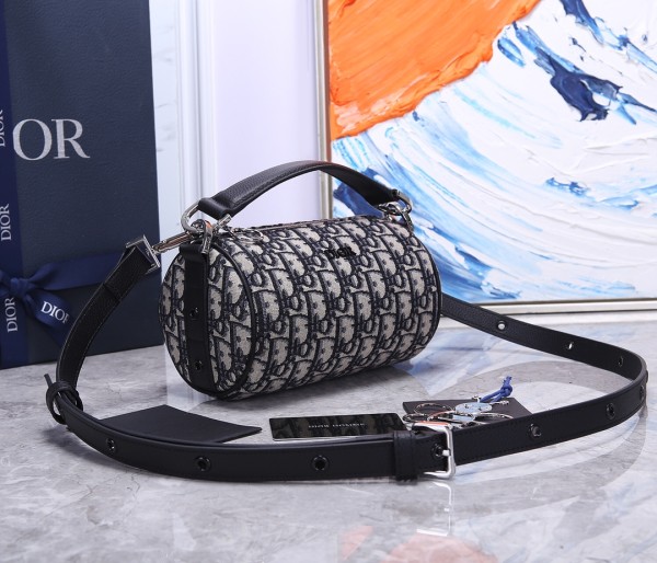  Handbag   Dior 93312  size  17*11  cm