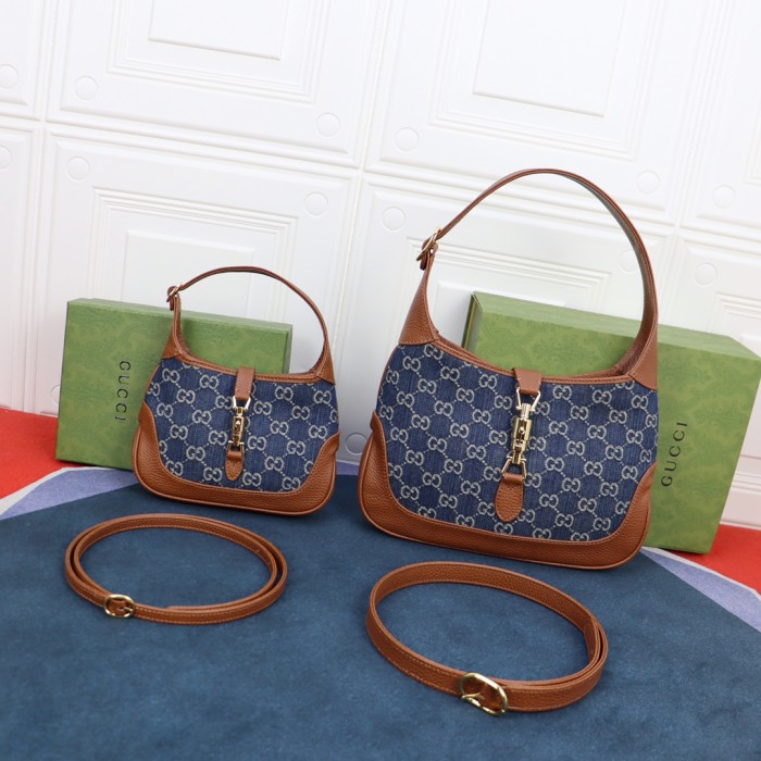 Handbag  Gucci  637092  size  19*13*3 cm