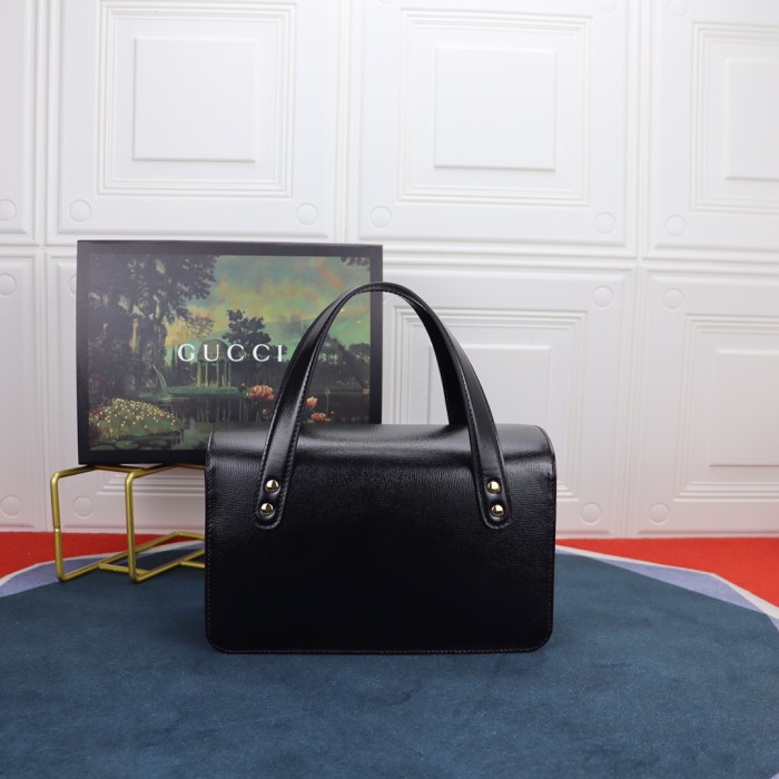 Handbag  Gucci   627323  size  27.5X17.5X11 cm
