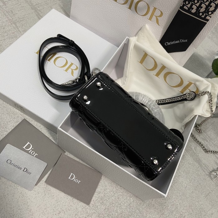 Handbag   Dior  6603  size  17 cm