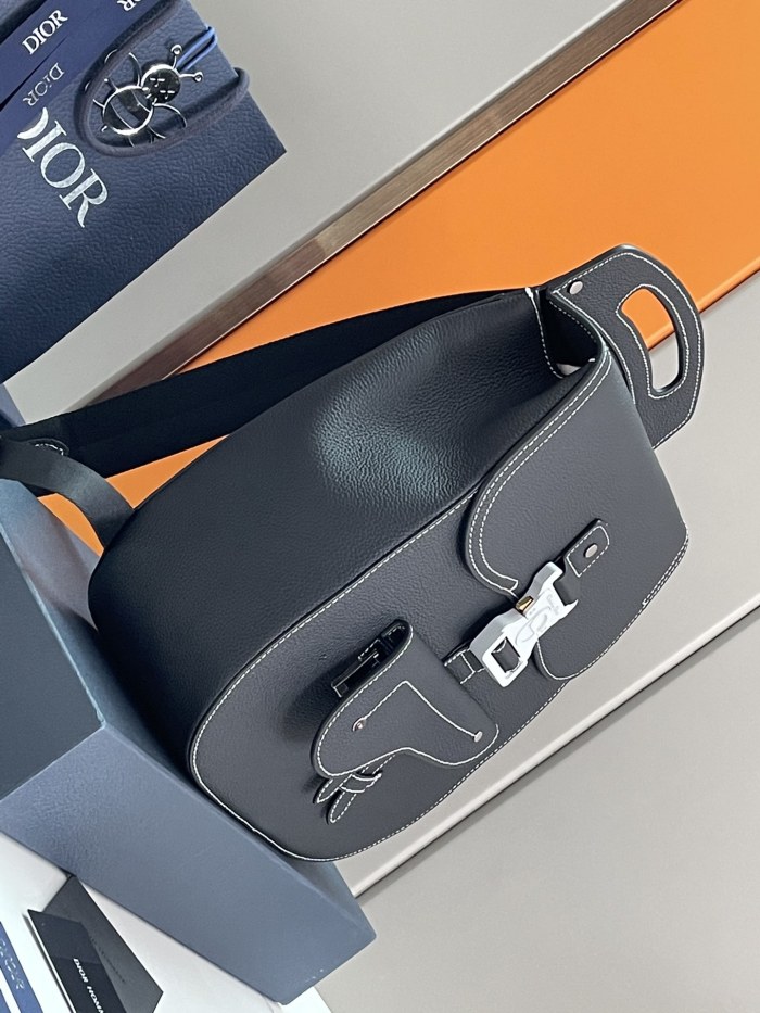 Handbag   Dior  93356  size  40-28-14  cm