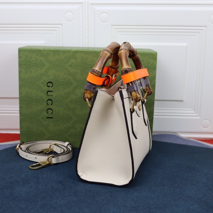 Handbag  Gucci 655661  size  20X16X10 cm