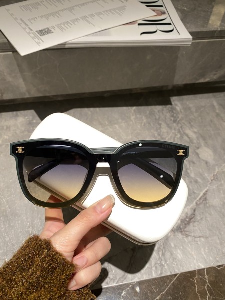 Sunglasses Celine CL40369 SIZE:57 19-145