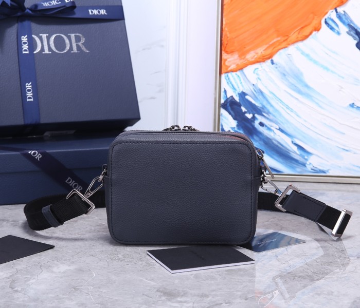 Handbag   Dior   CD93310  size 17-12·5-5  cm