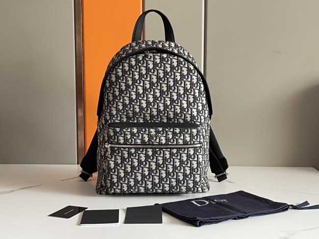 Handbag   Dior  93328  size 30x15x42 cm