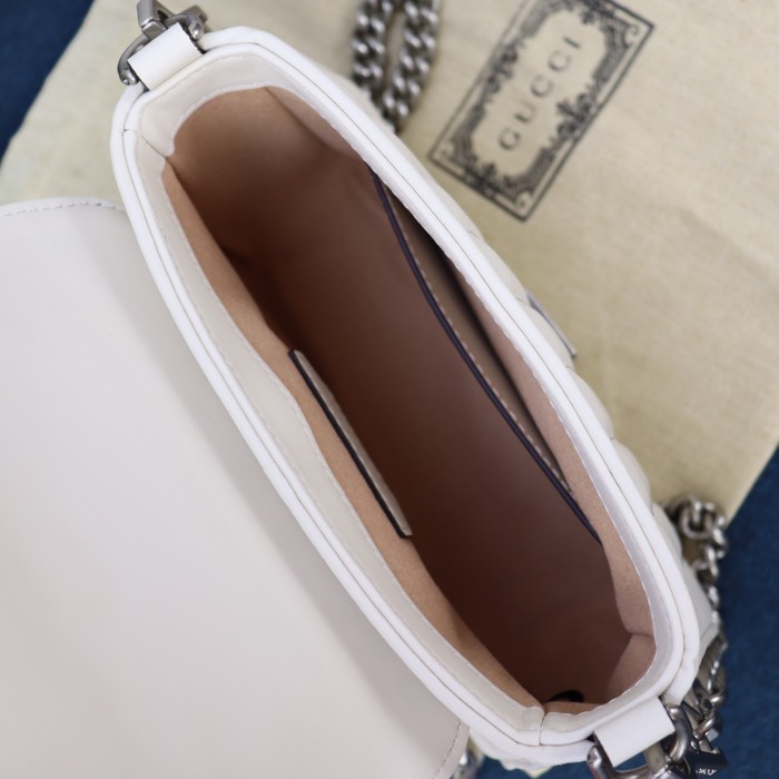 Handbag  Gucci  583571  size  21X15.5X8 cm