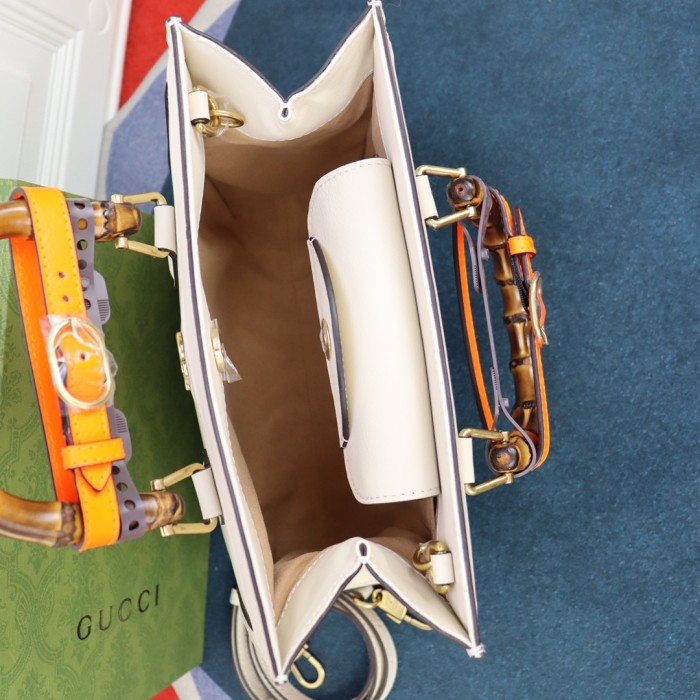 Handbag  Gucci  660195 size 27*24*11  cm