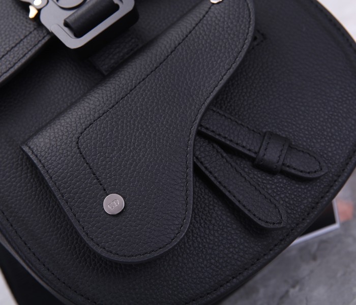 Handbag   Dior  93313  size  19x27.5x11.5 cm