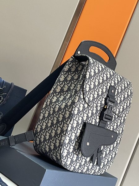 Handbag   Dior  93356  size  40-28-14  cm