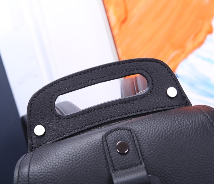 Handbag   Dior  93313  size  19x27.5x11.5 cm