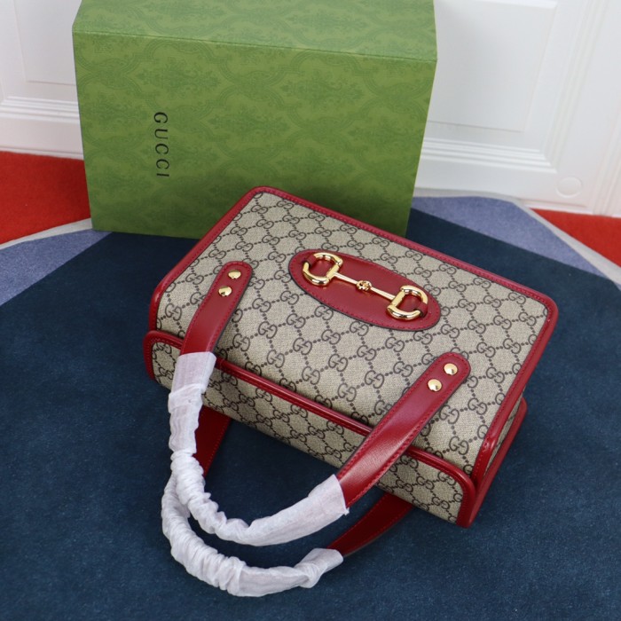 Handbag  Gucci   627323  size  27.5X17.5X11 cm