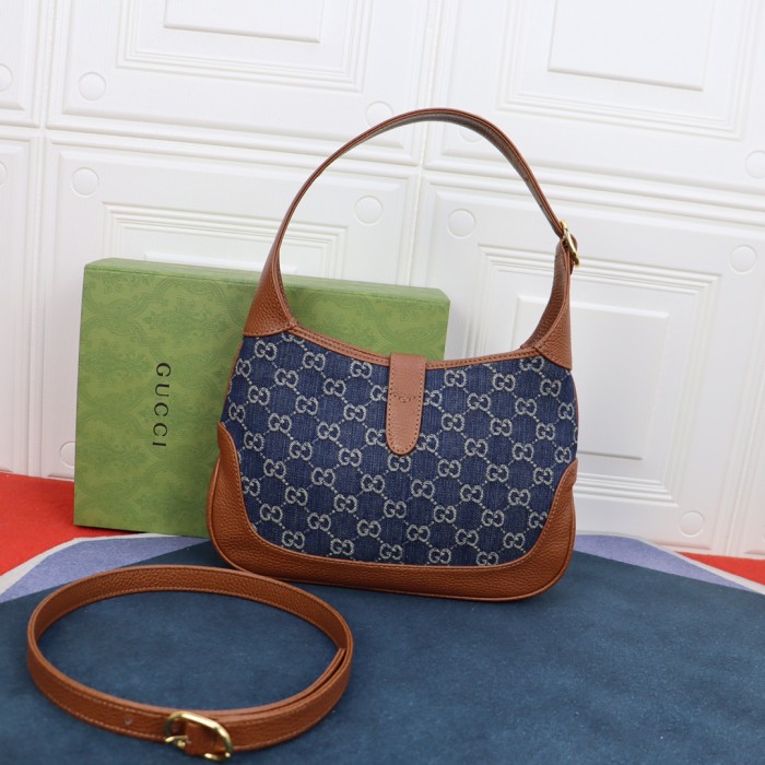 Handbag  Gucci  636706  size  28*19*4.5 cm