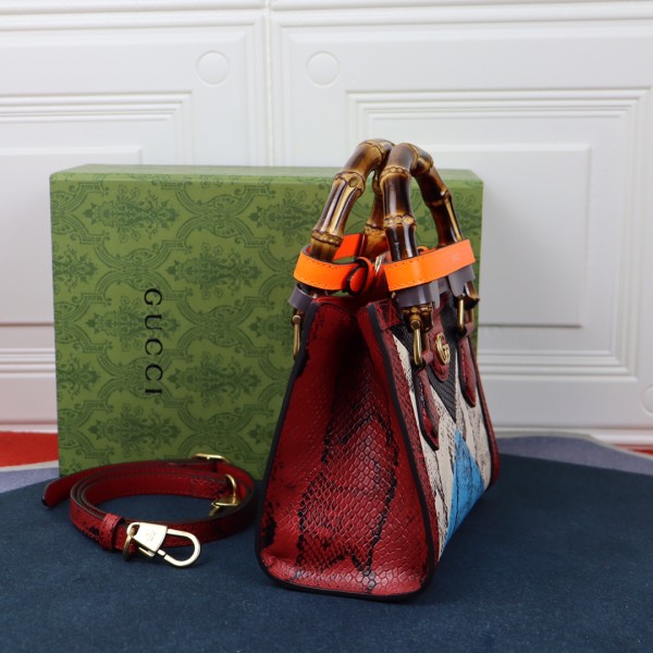 Handbag  Gucci  655661  size  20*16*10  cm