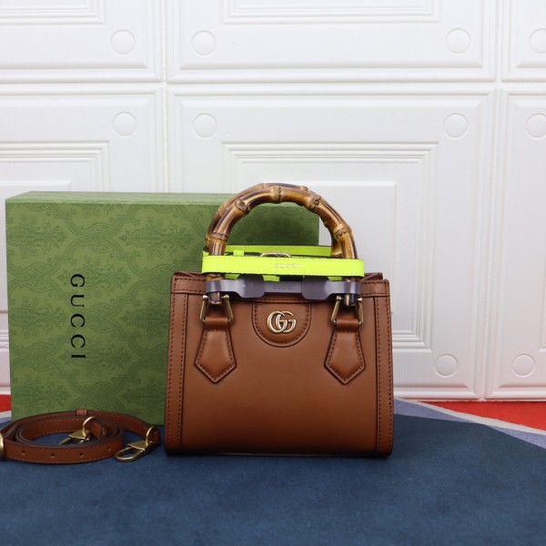 Handbag  Gucci  655661  size  20X16X10 cm