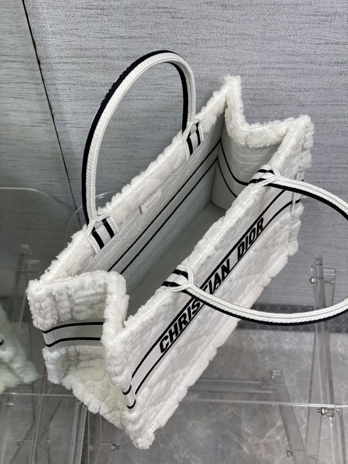 Handbag   Dior  size   36*18*28 cm