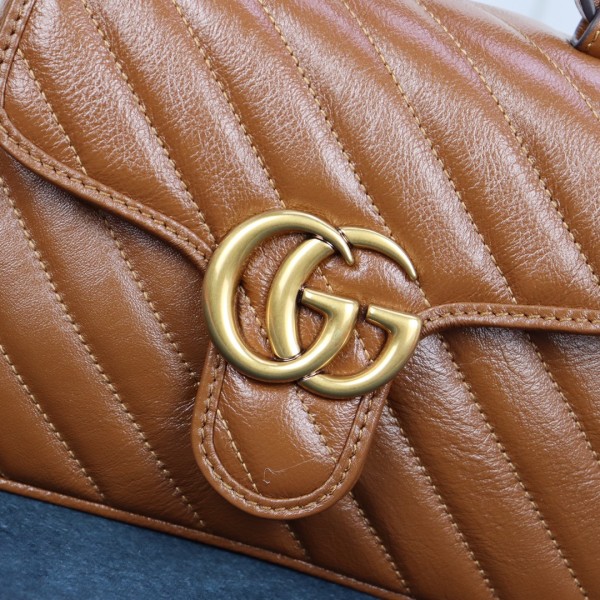 Handbag  Gucci  547260 size  21X15.5X8 cm