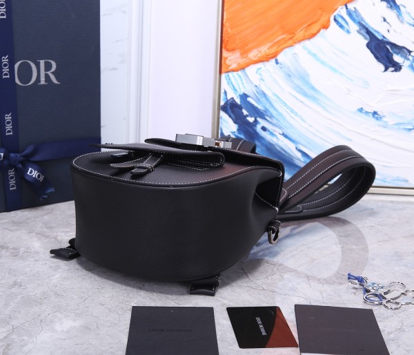 Handbag   Dior  93313  size  19x27.5x11.5 cm