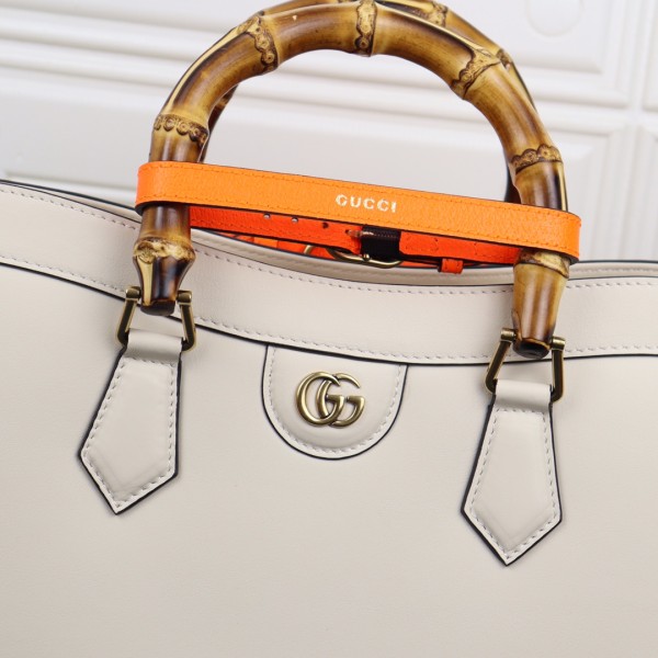 Handbag  Gucci  655658  size  35*30*14  cm